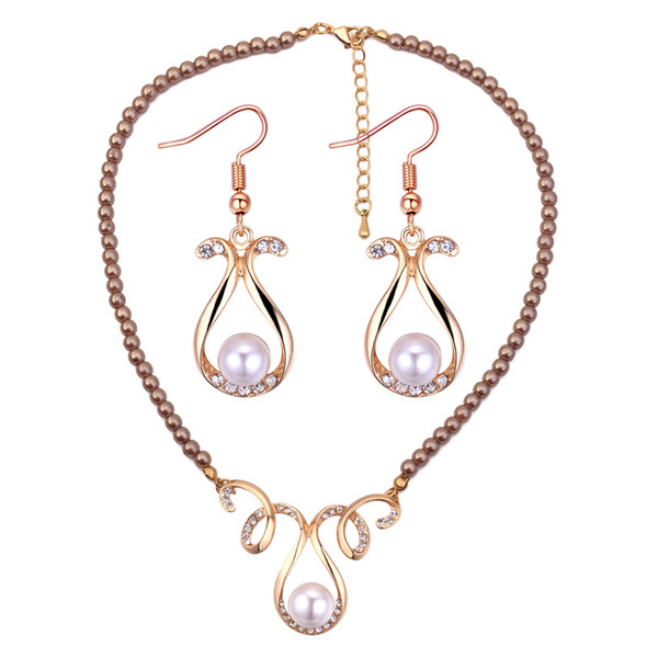 Set de dama colier si cercei cu perle