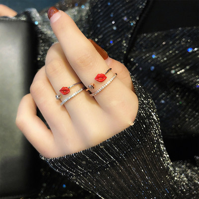 Дамски пръстен с декоративни камъни - Целувка