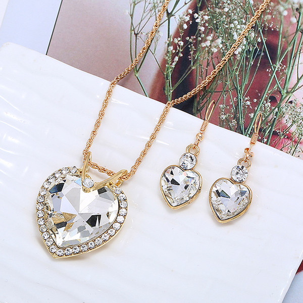 Set de cercei și colier elegant pentru femei