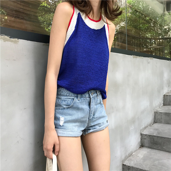 Top de damă tricotat cu bretele largi de culoare albastră