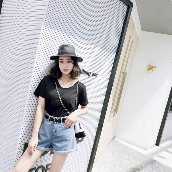 Pantaloni scurti de dama in doua culori