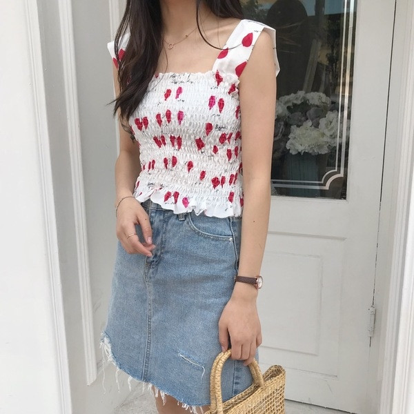 Top de damă elastic în alb și negru