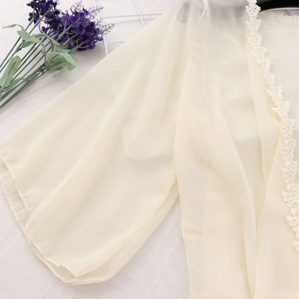 Γυναικεία ζακέτα από σιφόν με κεντήματα