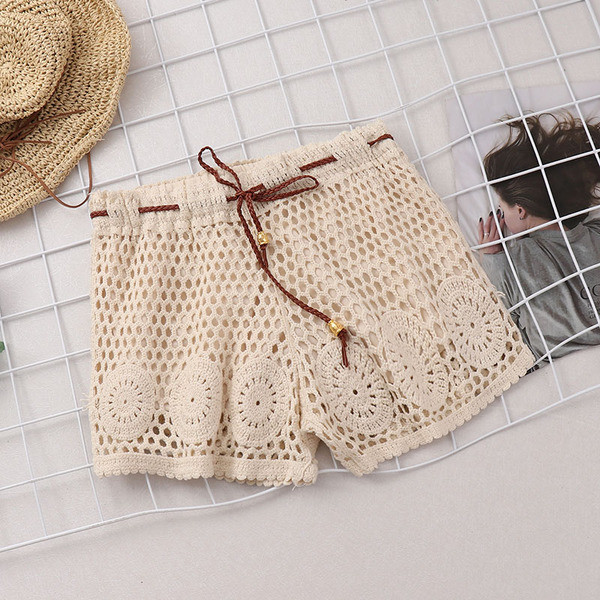 Γυναικεία πλεκτά σορτς με επένδυση σε δύο χρώματα