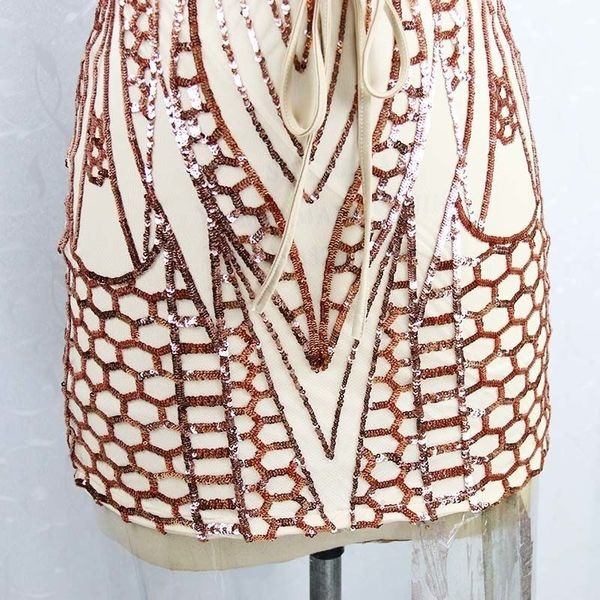 Rochie de dama cu decolteu in V si decor cu paiete