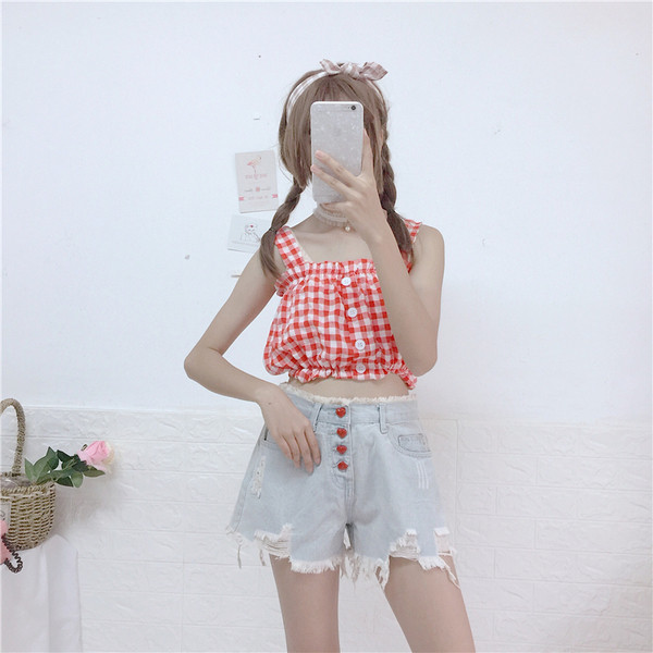 Pantaloni scurți de damă de culoare deschisă