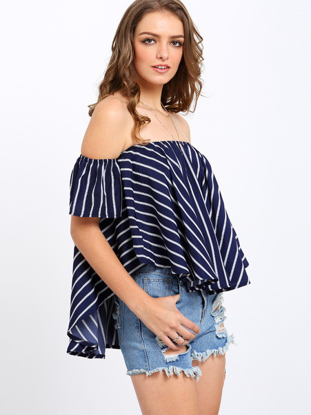 Ευρύ μοντέλο  μπλουζάκι με κοντό μανίκι