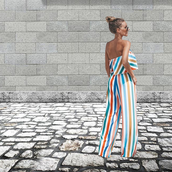 Salopetă de damă colorată cu umerii deschiși