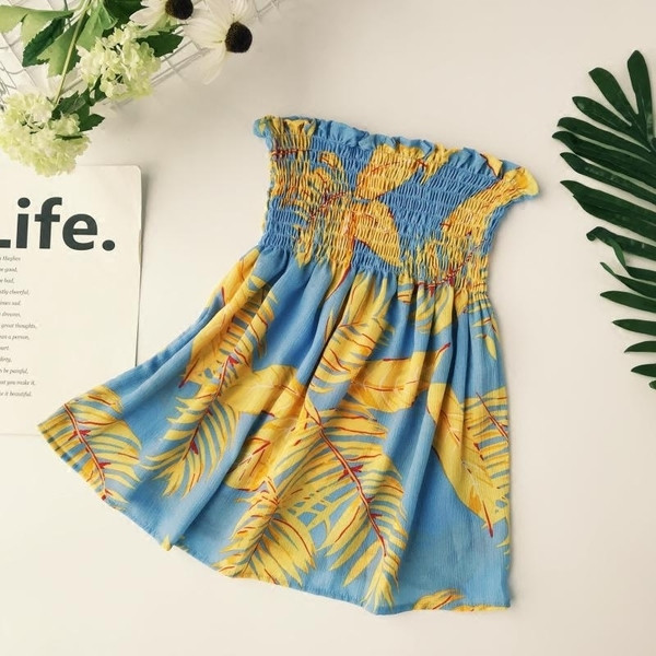 Bustiera dama cu motive florale in trei culori