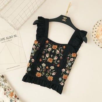 Γυναικείο trendy top με φαρδιές λουριά ώμου και floral κεντήματα σε λευκό και μαύρο χρώμα