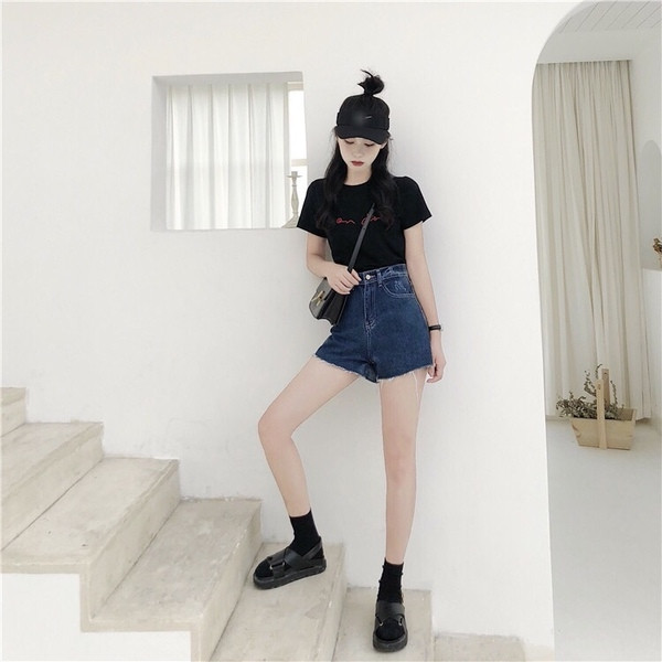 Pantaloni scurți din denim de damă cu talie înaltă