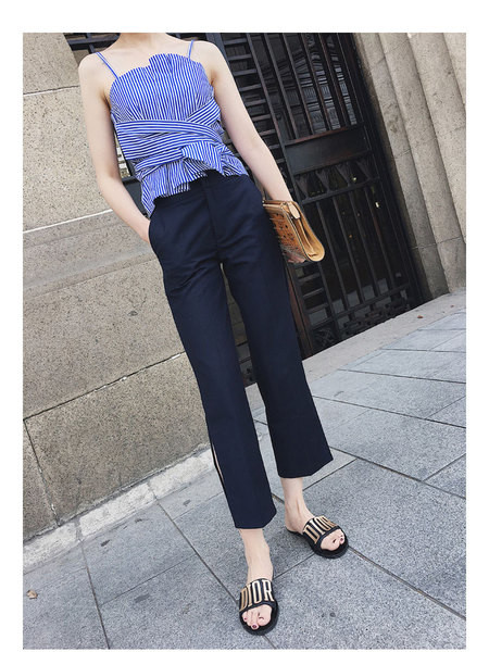 Maieu modern de damă cu bretele subțiri