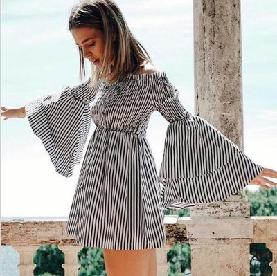 Γυναικείο  φόρεμα με λωτό μανίκη