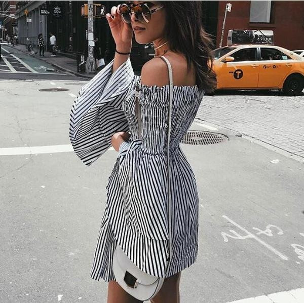 Γυναικείο  φόρεμα με λωτό μανίκη