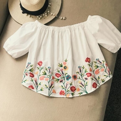 Bluză casual de damă cu motive elastice și florale