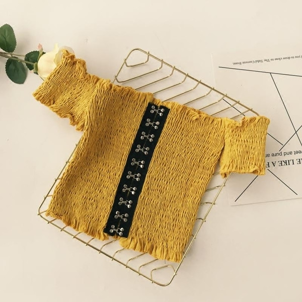 Bluză de damă cu umerii deschiși și închidere interesantă - mai multe culori