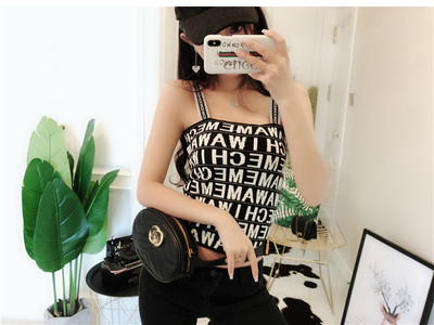 Maieu de damă în negru cu inscripții