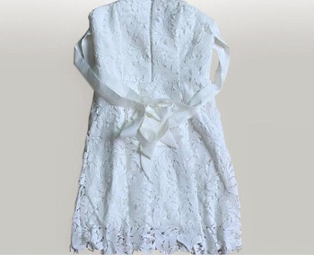 HIT Rochie moderna de dama fara bretele cu dantela si motive florale