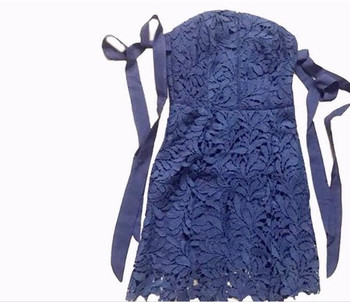 HIT Rochie moderna de dama fara bretele cu dantela si motive florale