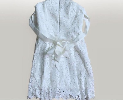 HIT Rochie moderna de dama fara bretele cu dantela si motive florale