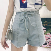 Blugi scurti de dama cu talie inalta de culoare deschisa