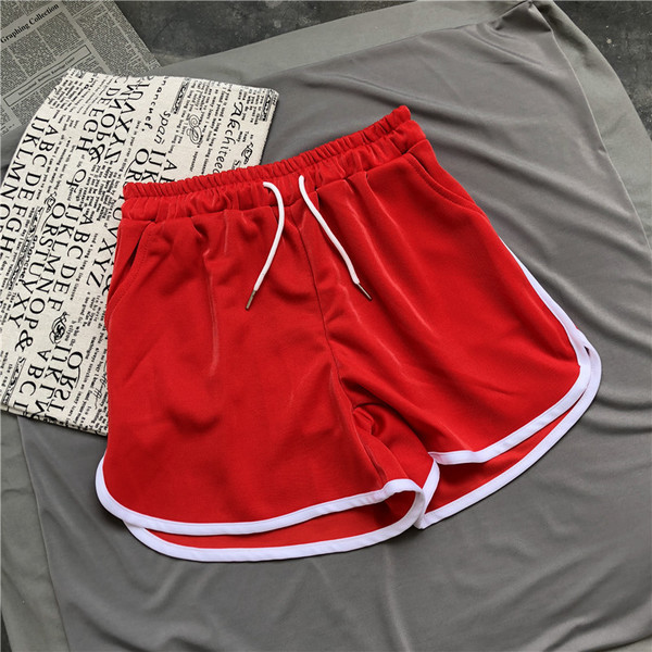 Pantaloni scurți sport și casual de damă în trei culori