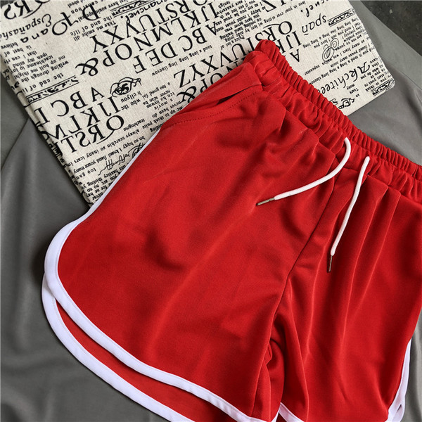 Pantaloni scurți sport și casual de damă în trei culori