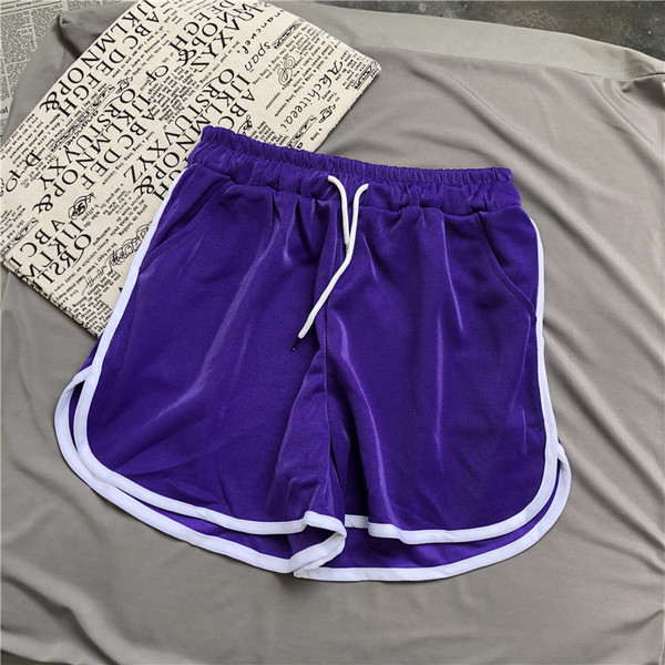 Pantaloni scurți sport și casual de damă în trei culori