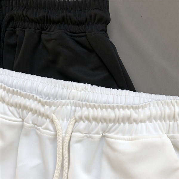 Pantaloni scurti de dama in doua culori