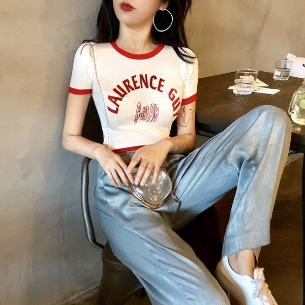 Γυναικεία μπλούζα με επιγραφές - Λεπτό μοντέλο