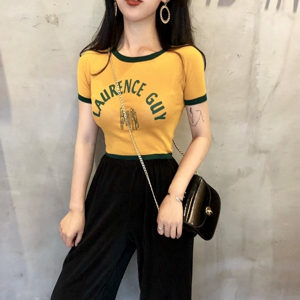 Γυναικεία μπλούζα με επιγραφές - Λεπτό μοντέλο