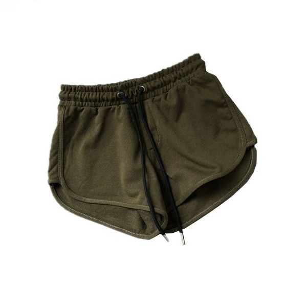 Pantaloni scurți și pantaloni casual în trei culori