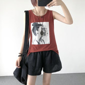 Maieu de dama cu bretele late si imprimeu in mai multe culori