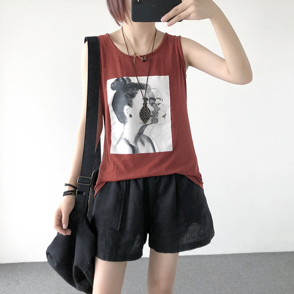 Maieu de dama cu bretele late si imprimeu in mai multe culori