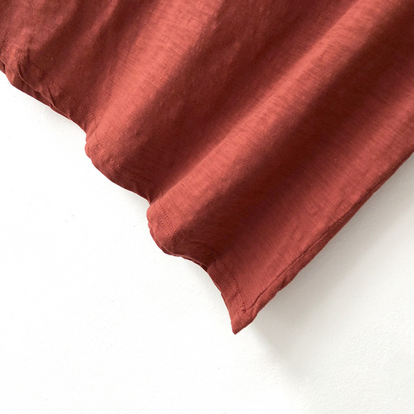 Maiou de zi cu zi pentru damă cu inscripție în cinci culori