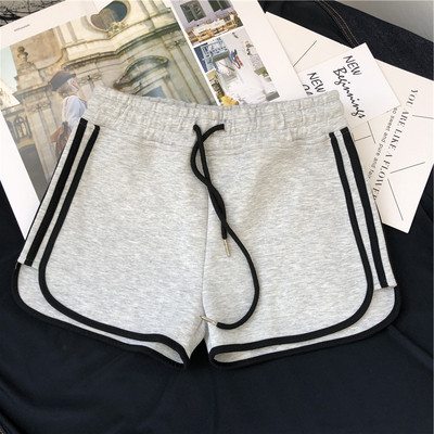 Pantaloni scurti de dama in mai multe culori cu talie elastica