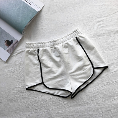 Γυναικεία  σορτς με διάφορα χρώματα