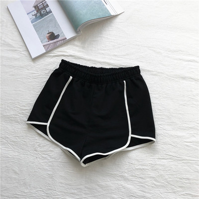 Γυναικεία  σορτς με διάφορα χρώματα