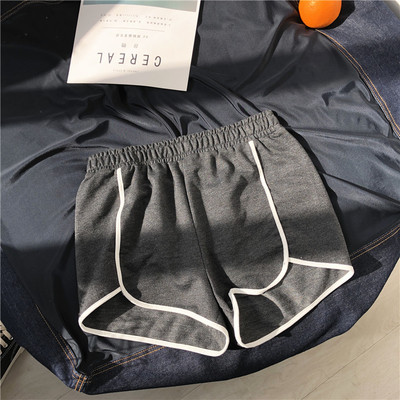 Γυναικεία  σορτς με διάφορα χρώματα