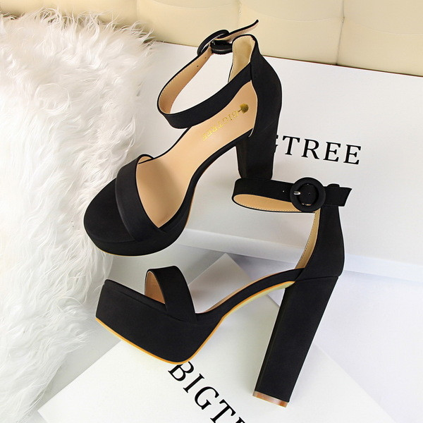 Sandale de dama elegante cu toc gros in mai multe culori