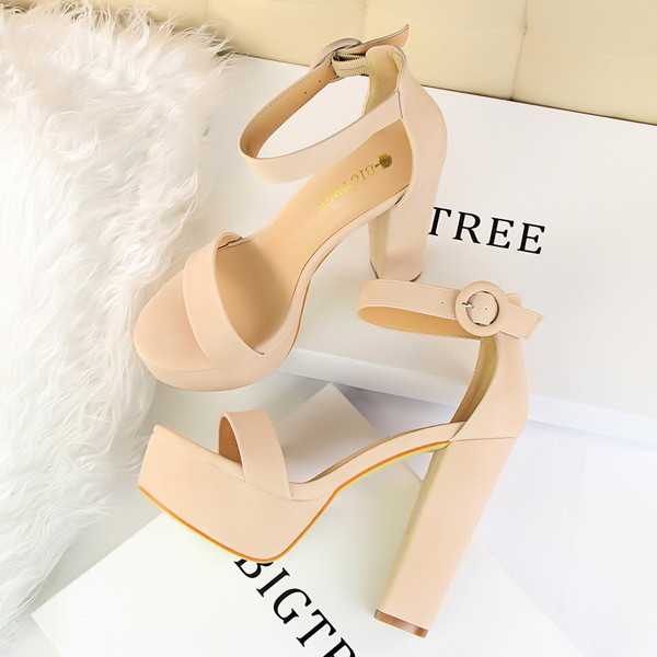 Sandale de dama elegante cu toc gros in mai multe culori