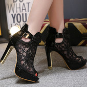 Μοντέρνα γυναικεία ημι-ανοιχτά παπούτσια με δαντέλα σε δύο χρώματα