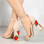 Sandale de dama elegante din piele intoarsa cu toc inalt si motive florale in doua culori