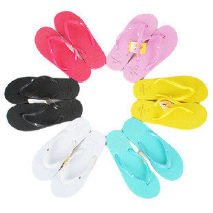 Papuci casual de dama cu talpa plata potriviti pentru plaja