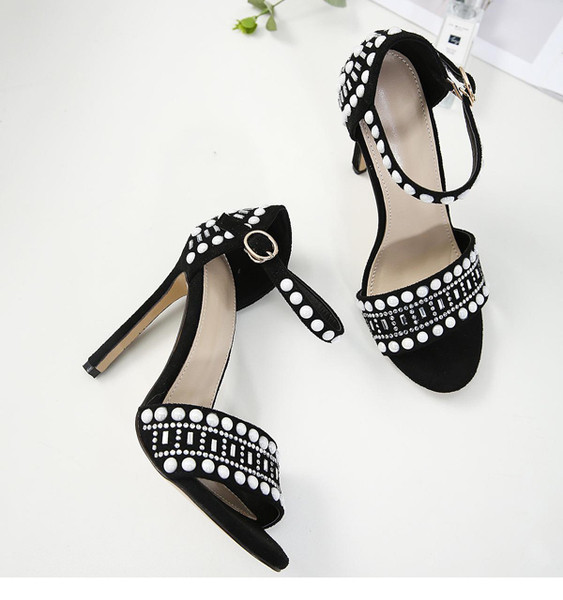 Sandale de dama moderne cu decor cu curea si margele in doua culori