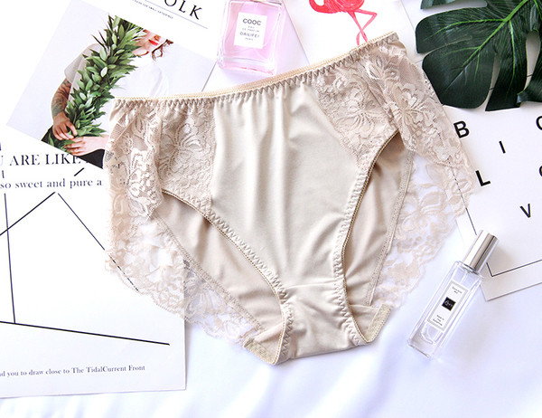 Γυναικεία σατέν μπικίνι με διακόσμηση δαντέλας - 3 κομμάτια