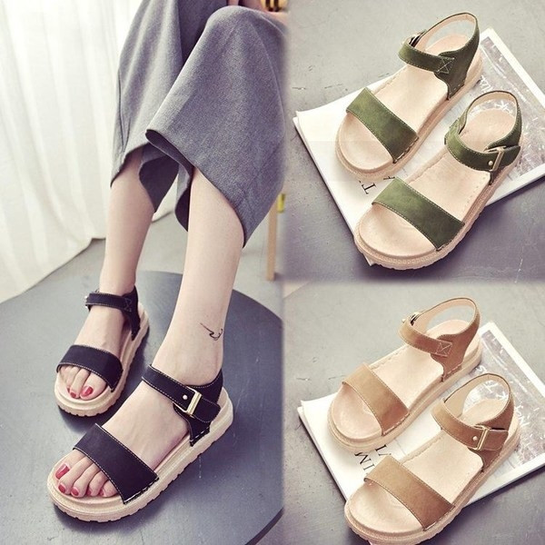 Γυναικεία σανδάλια κατάλληλα για καθημερινή ζωή