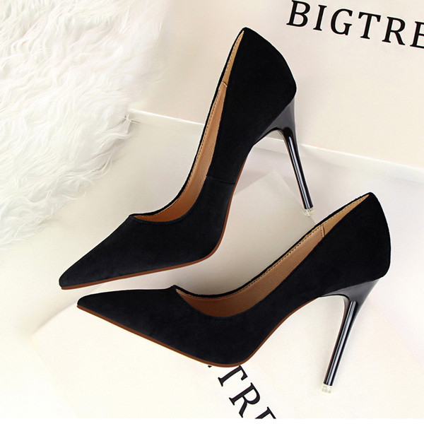 Pantofi de dama eleganti din piele intoarsa cu toc inalt in mai multe culori