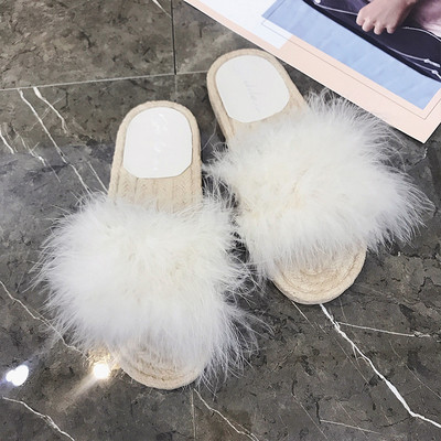 Γυναικείες παντόφλες σε τρία χρώματα