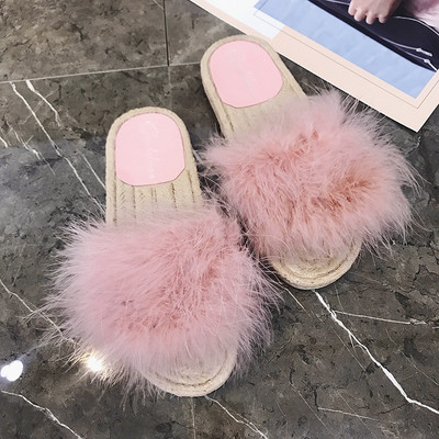 Γυναικείες παντόφλες σε τρία χρώματα